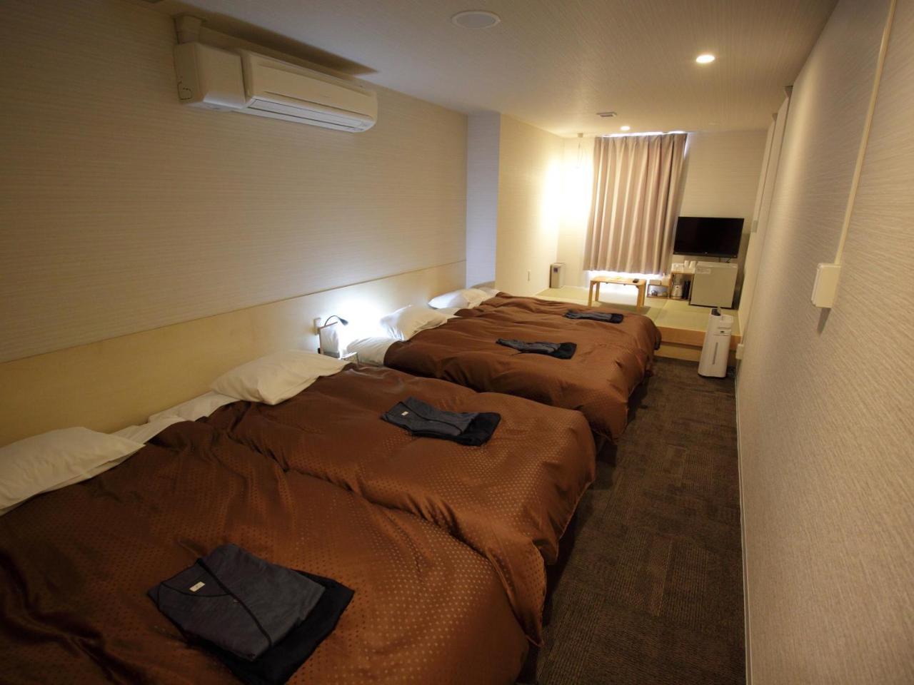 Takamatsu Century Hotel Exterior photo